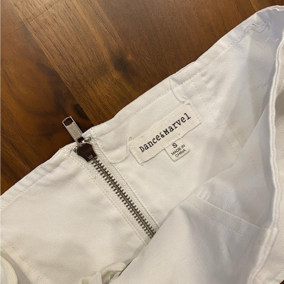 White Crop Top - Picture 3 of 4